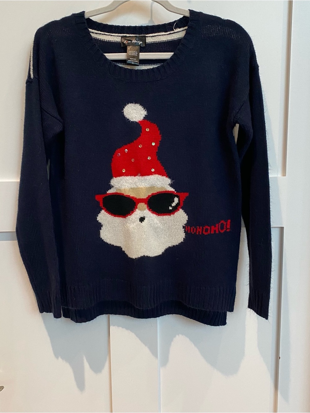 Christmas Santa Graphic Sweater with Red Accents size medium - Picture 10 of 12